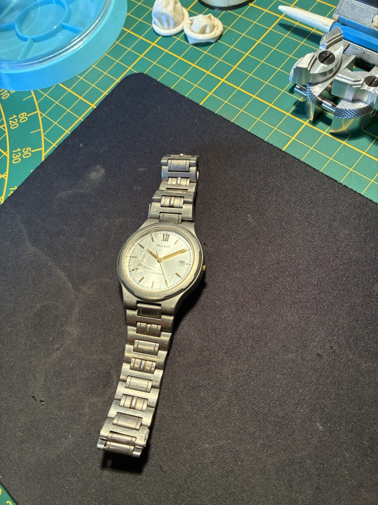 Pulsar Titanium V732-0A70 in slechte staat