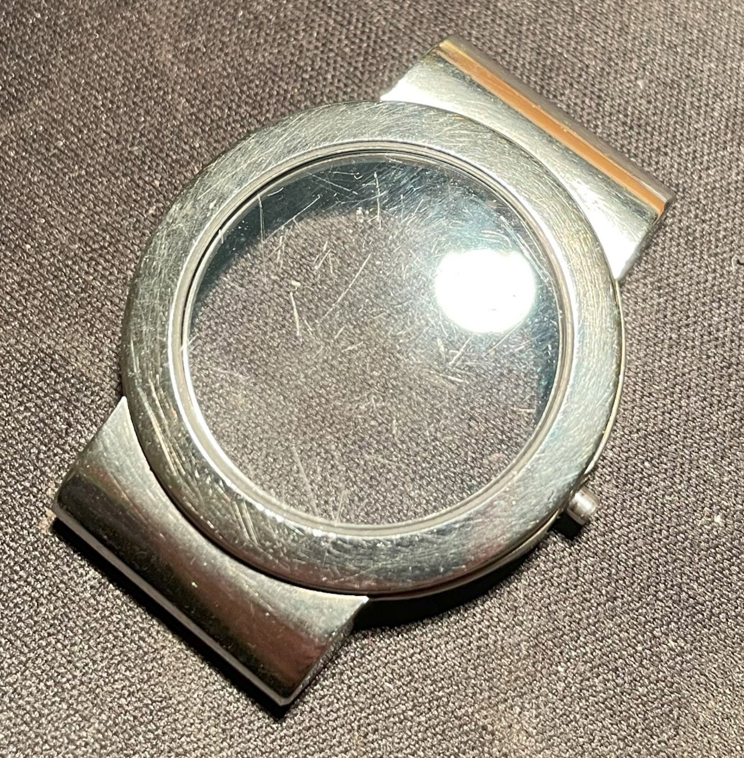 Beschadigde bezel en glas